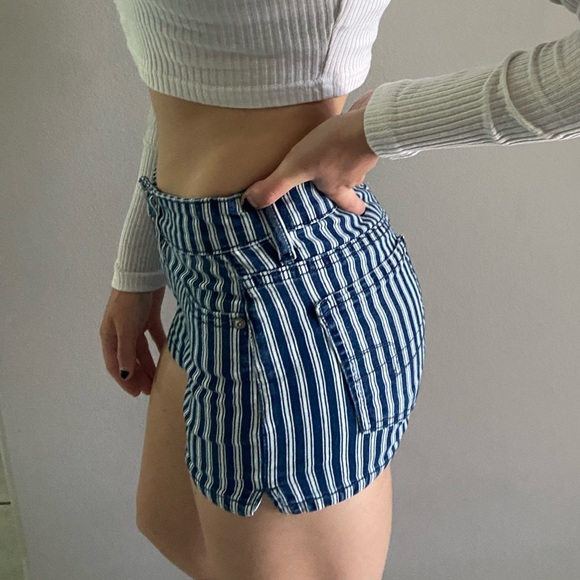 Striped American Eagle Shorts - Picture 2 of 3